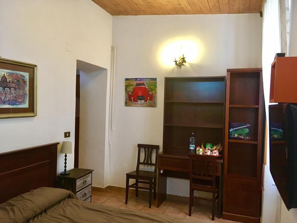 B&B Colosseum Rooms โรม ภายนอก รูปภาพ